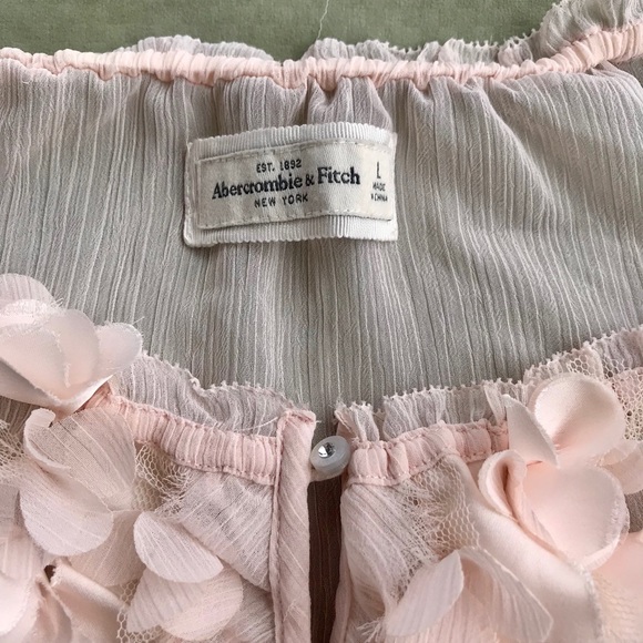 Abercrombie & Fitch ruffled chiffon tee shirt - Picture 3 of 4